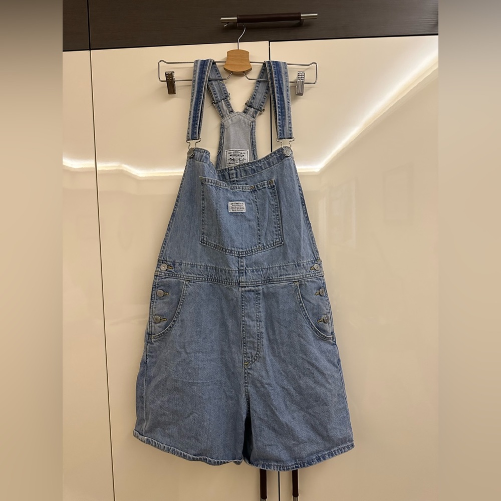 Levi’s Short overalls